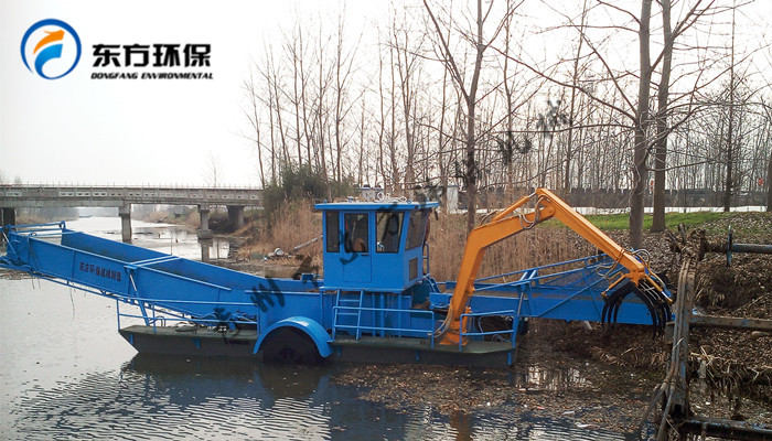 江苏省盐城水利局购买的DFBJ─110（抓臂型）水面清洁船